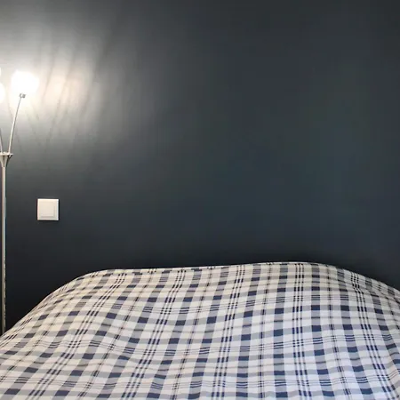 Newly Refurbished 26m2 Flat *